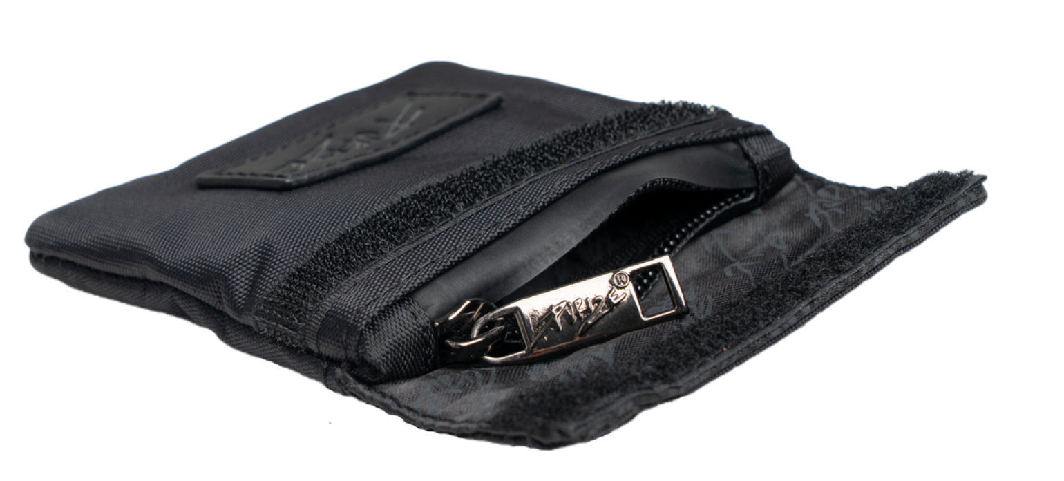 Vagary 3 Carbon Weave Hard Case Motorcycle Bike Bag for Rider 22 L Backpack  Black - Price in India | Flipkart.com